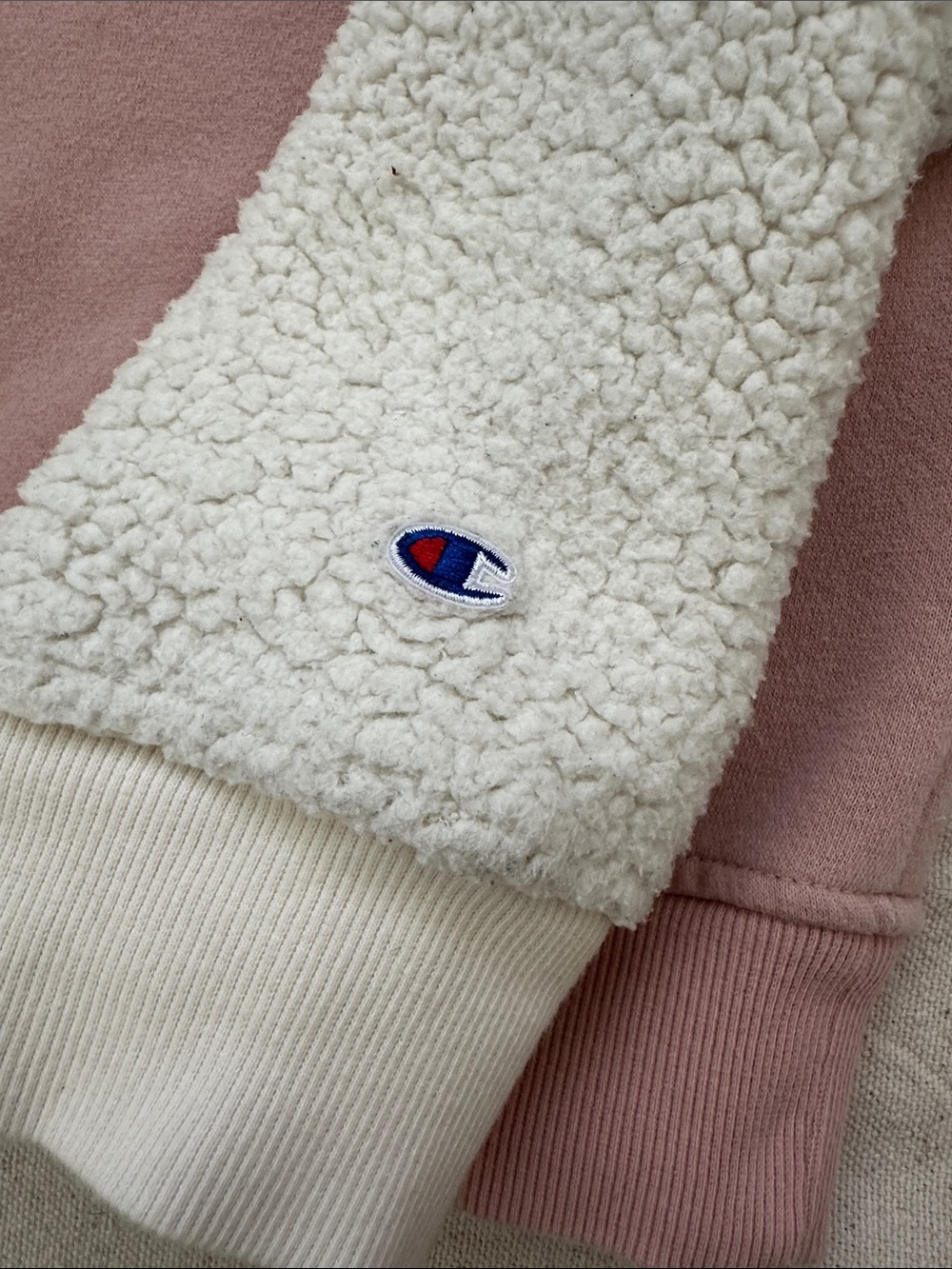 Champion Heritage Sherpa Sleeve Block Logo Crewneck Sweatshirt Pink Medium - Picture 7 of 8